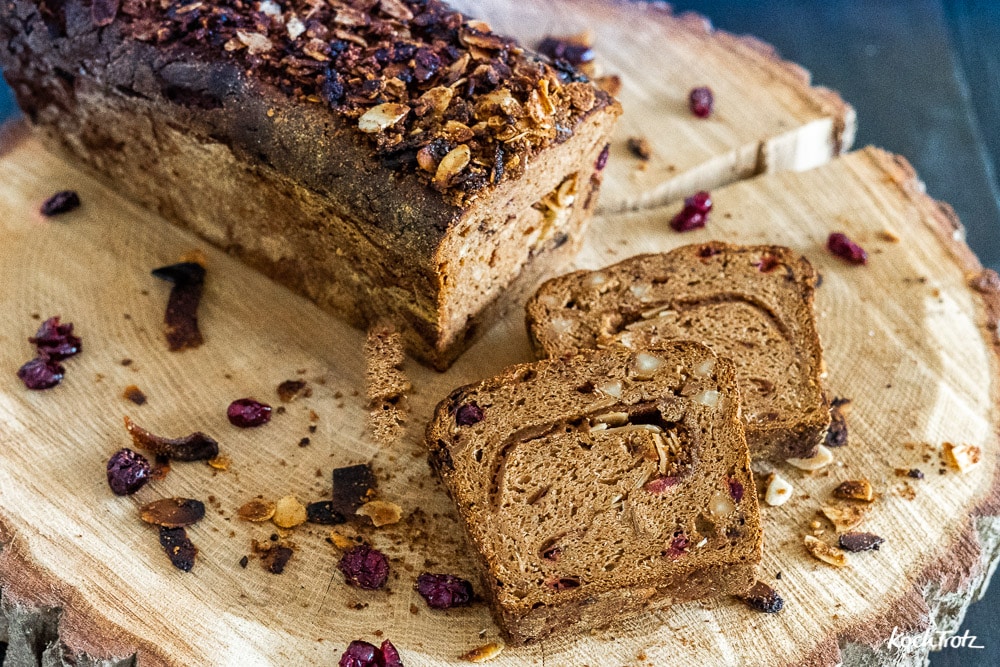 Brotzeit: Unsere liebsten Brot-Rezepte 4 glutenfreies Früchtebrot ohne Fertigmehlmischung und ohne Stärkemehl