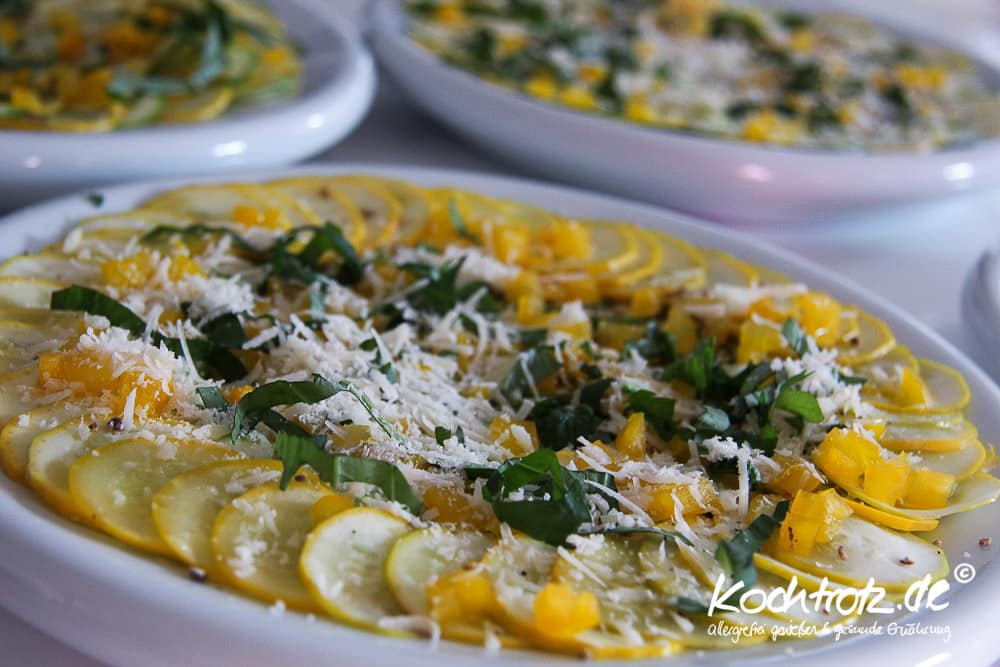 Zucchini-Carpaccio - tollste Zucchini-Vorspeise von Welt 1 KT zucchini carpaccio 1 11kochtrotzt-rezepte