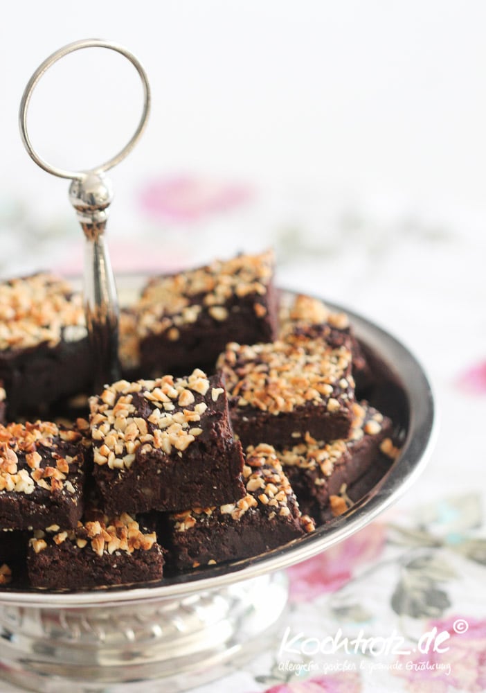 Black Bean Brownies - super geil - glutenfrei, vegan-for-fit tauglich, low carb 7 black bean brownies glutenfrei vegan low carb 1 6 10kochtrotzt-rezepte