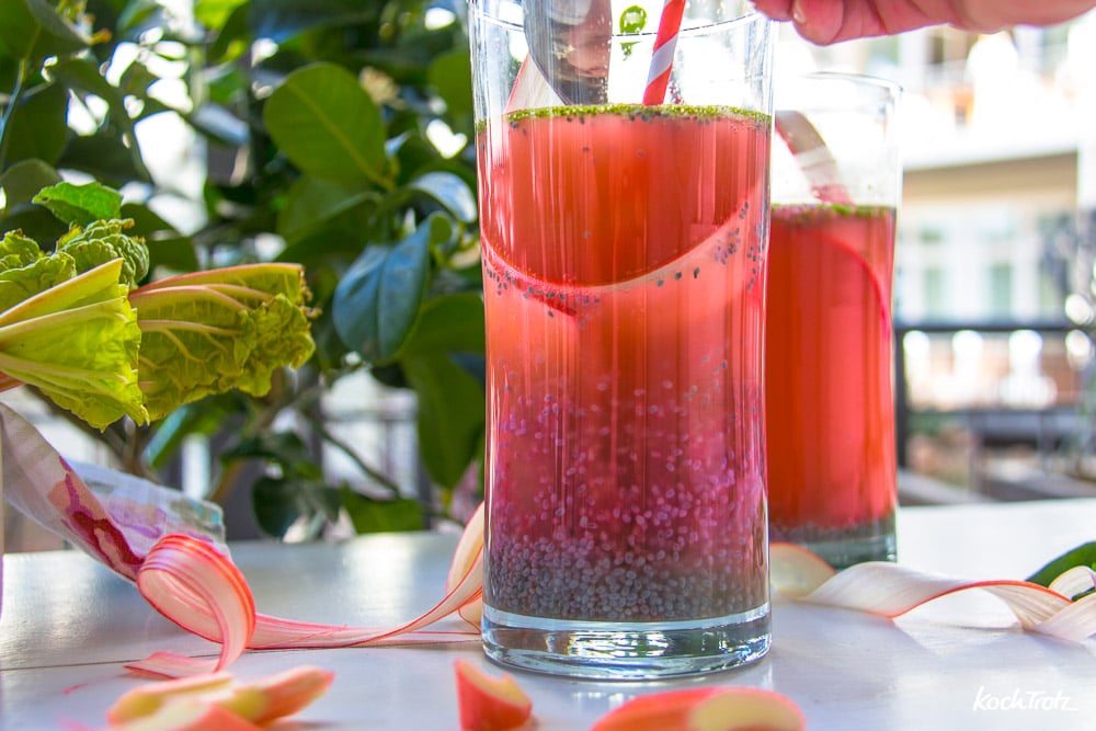 Heimisches Superfood | Basilikumsamen | gesunder Bubble Tea mit Rhabarber 9 bubble tea gesund basilikumsamen 4 31kochtrotzt-rezepte