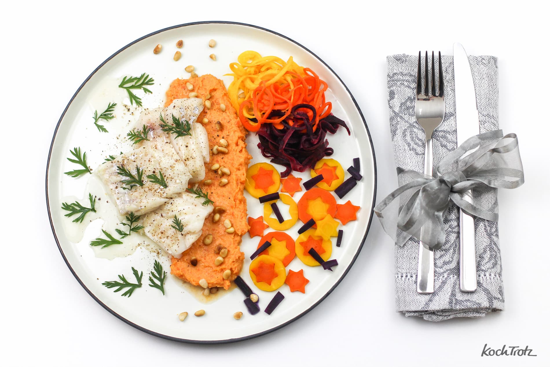 In Rapsöl confierter Kabeljau mit Karotten-Variationen 4 confierter kabeljau karotten variationen 2 1kochtrotzt-rezepte