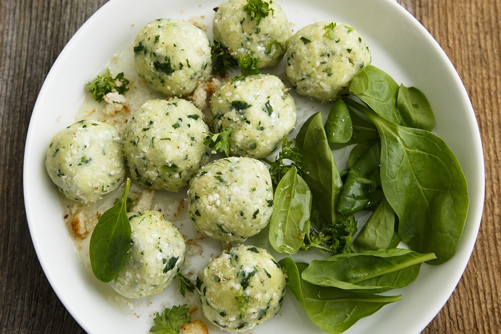 Glutenfreie Käseknödel - Südtiroler Art 3 glutenfreie kaeseknoedel h1 14kochtrotzt-rezepte