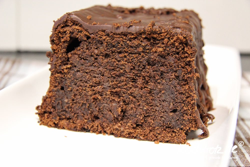 Sehr saftiger glutenfreier, sehr schokoladiger Schokokuchen 1 glutenfreier extra saftiger extra schokoladiger schoko ruehrkuchen 1 3 6kochtrotzt-rezepte