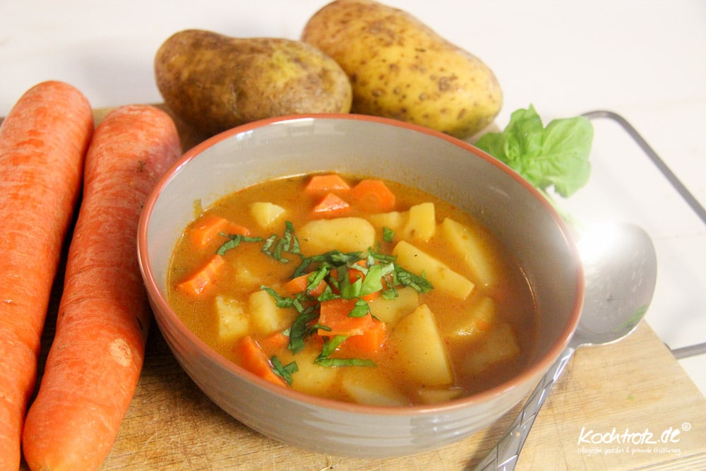 "Arme Leute Essen" oder auch Kartoffel-Gulasch genannt 1 kartoffel gulasch arme leute essen allergiearm 1 2 2kochtrotzt-rezepte
