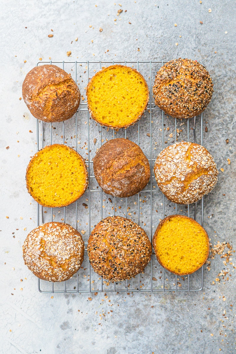 Karotten-Pistazien-Muffins mit Cheesecake-Füllung (ohne Mehl) – das gesunde Flexi-Rezept 4 Rezept einfache Karottenbrötchen wahlweise glutenfrei oder mit Weizen/Dinkel