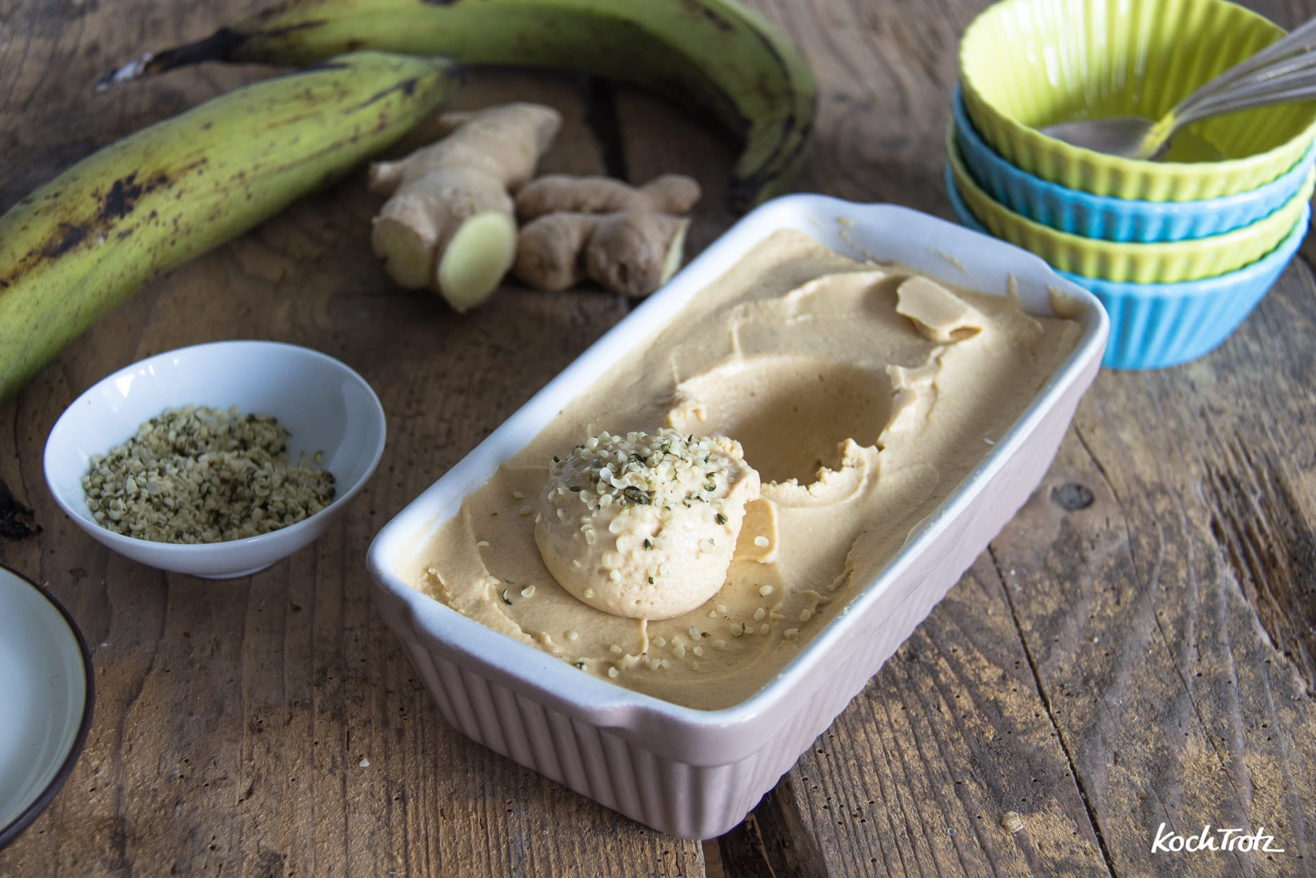 Cremiges Kochbananeneis | Blitzeis oder klassisch | vegetarisch oder vegan 8 kochbananeneis blitzeis oder klassich 2 1kochtrotzt-rezepte