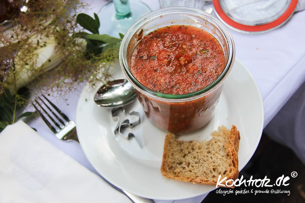 Gazpacho mit Minze - Vorspeise beim Diner en Blanc 2012 1 kt diner en blanc 1 1 201 4kochtrotzt-rezepte
