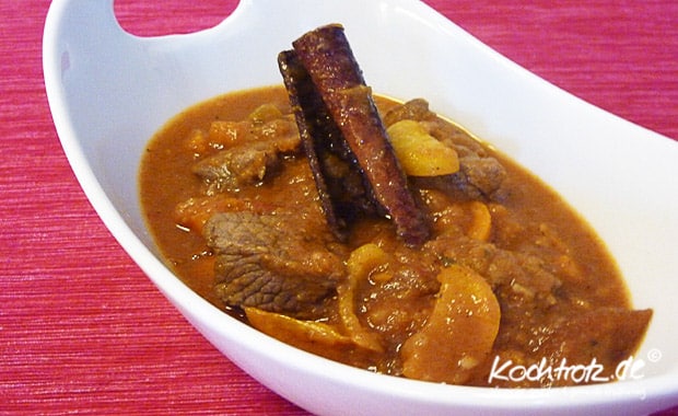 Indisches Lammcurry mit Aprikosen – Jardaloo Boti 1 kt f lammcurry aprikosen1 4kochtrotzt-rezepte