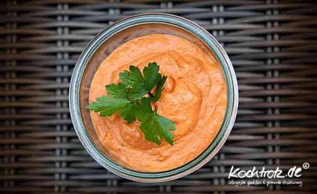 Paprika-Hummus macht süchtig :) 1 kt f paprika hommos 4kochtrotzt-rezepte
