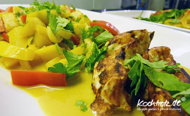 Scharfe Asia-Paprikas mit gebratenem Haloumni 1 kt f scharfe thai gemuese haloumni 4kochtrotzt-rezepte