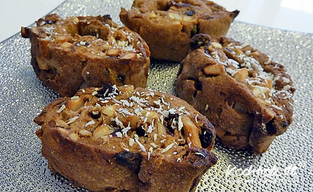 Dinkel-Stollengebäck mit Aprikose und Kirsche, ohne Ei, Laktosefrei 1 kt f stollengebaeck Aprikose kirsche 5kochtrotzt-rezepte