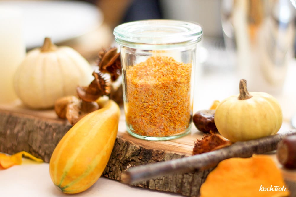 Kürbissalz selber machen | Geschenke aus der Küche 4 kuerbissalz selbstbemacht 1 4 15kochtrotzt-rezepte