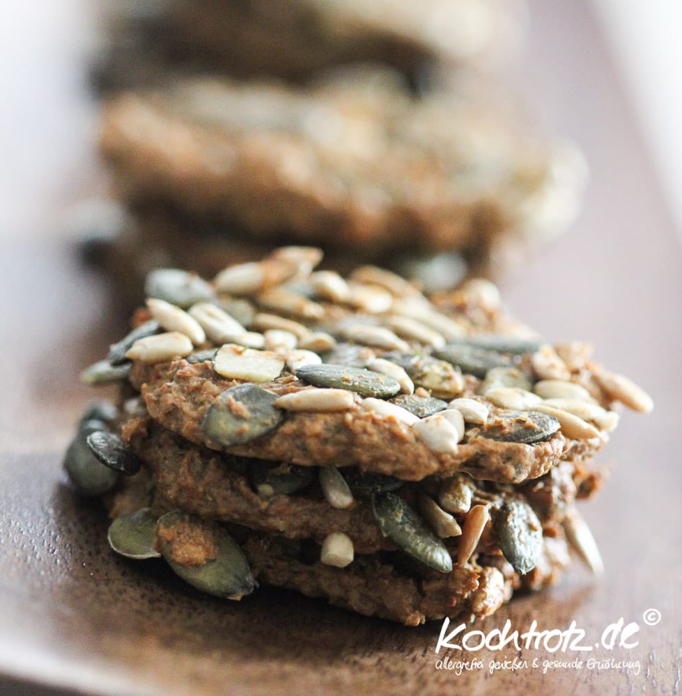 Low-Carb-Cracker herzhaft, mehlfrei und vegan 1 low carb cracker kekse herzhaft 1 9 7kochtrotzt-rezepte