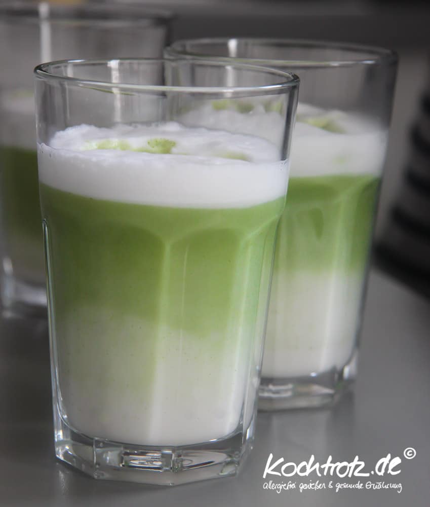 Matcha-Latte - einfaches Rezept - vegan 1 matcha latte rezept 1 6 10kochtrotzt-rezepte