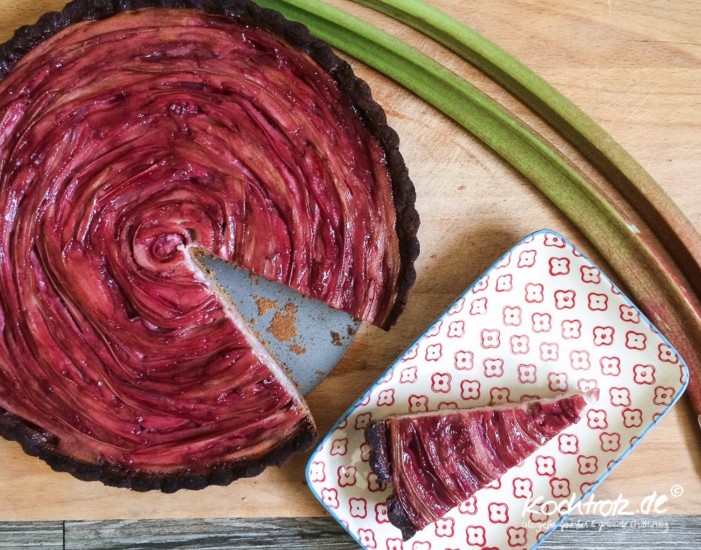 Rhabarber-Tarte - low carb, fructosearm, glutenfrei, vegan und zuckerfrei 4 rhabarber tarte super low carb rhubarb tarte glutenfree vegan 1 17 4kochtrotzt-rezepte