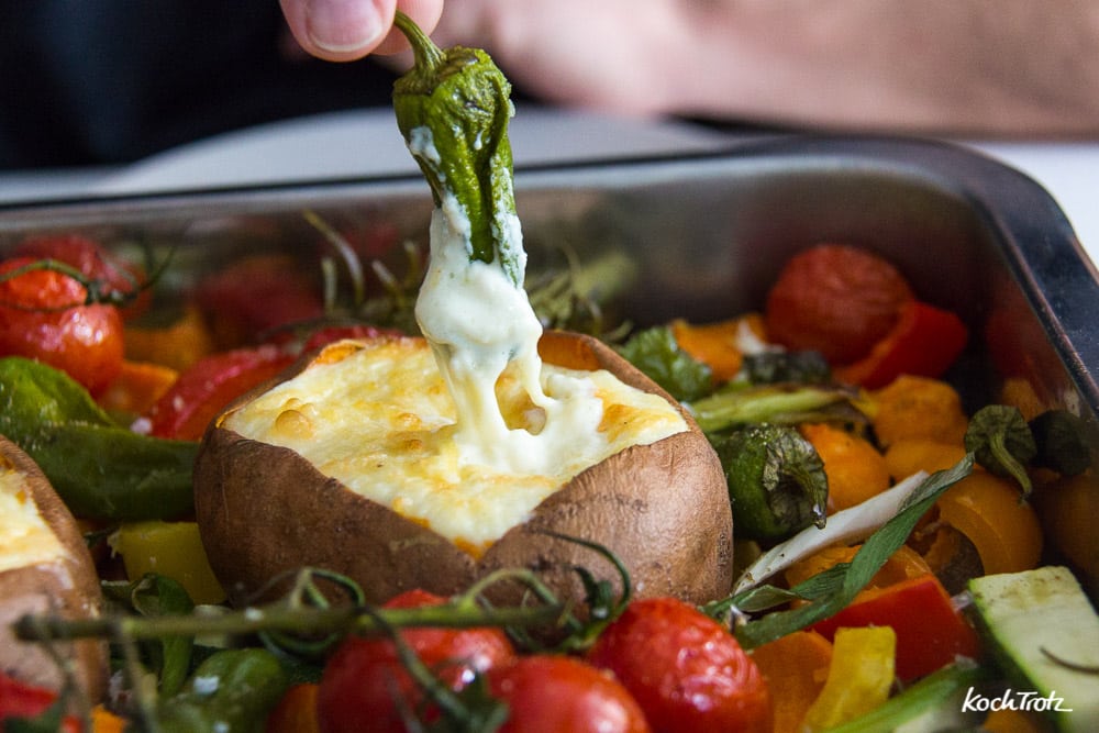 Gefüllte Paprika aus dem Reiskocher – Das beste Rezept ohne Backofen 13 Gebackene und gefüllte Süßkartoffeln mit Ofengemüse | unglaublich lecker