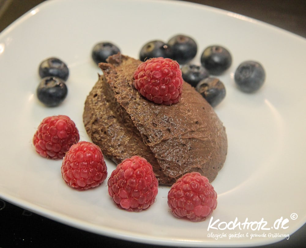 Sehr schokoladige & vegane Heidelbeer-Schoko-Mousse 1 veganes schoko mousse 1 14kochtrotzt-rezepte