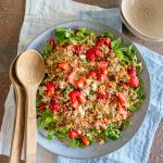 Rezept Sommersalat mit Erdbeeren und Quinoa