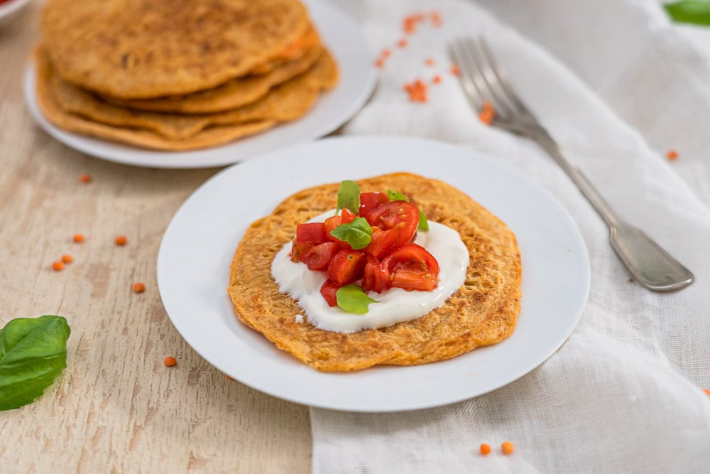 Linsen-Pancakes | herzhaft & vegan | mit nur 4 Zutaten 7 Linsen-Pancakes: Herzhafte vegane Pancakes mit Linsen