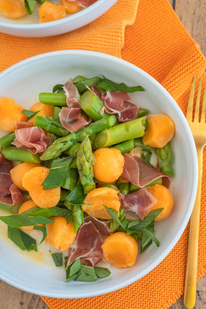 Spargel-Melonensalat mit Honig-Senfdressing 1 Spargel-Melonensalat mit Honig-Senfdressing