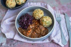 Unfassbar leckeres zartes Rehgulasch, auch vegan 6 Rehgulasch mit veganer Alternative