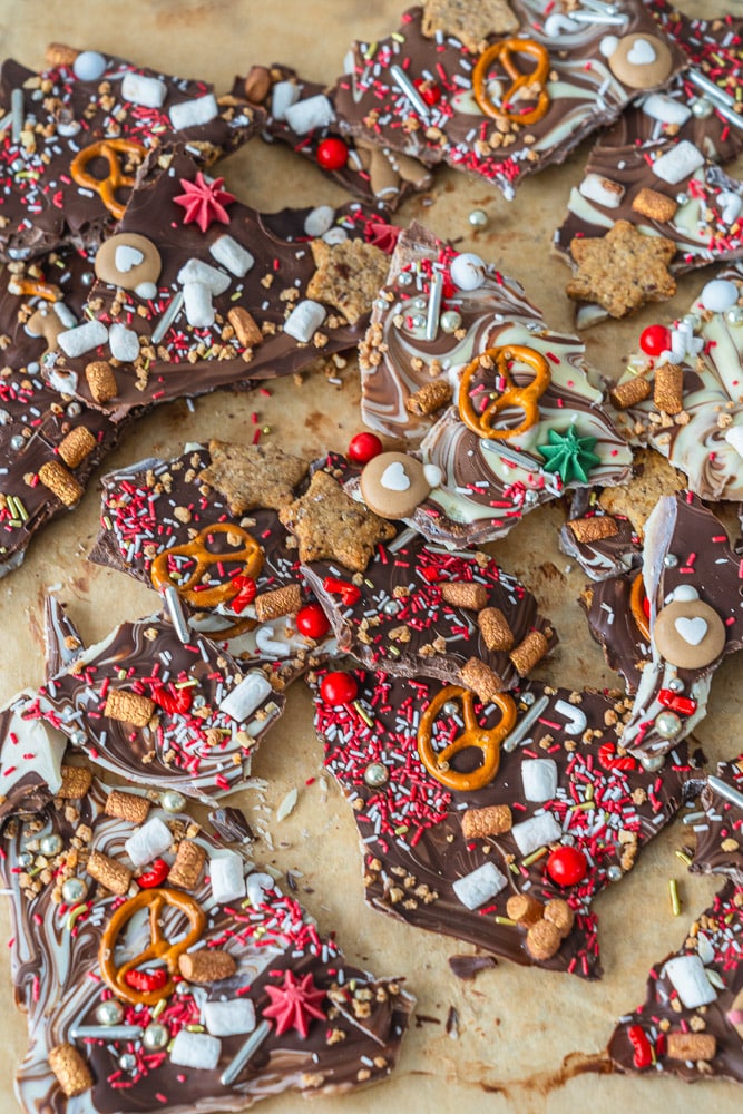 Wunderschöne Weihnachts-Schokolade selber machen | gelingsichere Bruchschokolade aus dem Backofen 1 Weihnachts-Schokolade selber machen, Bruchschokolade aus dem Backofen