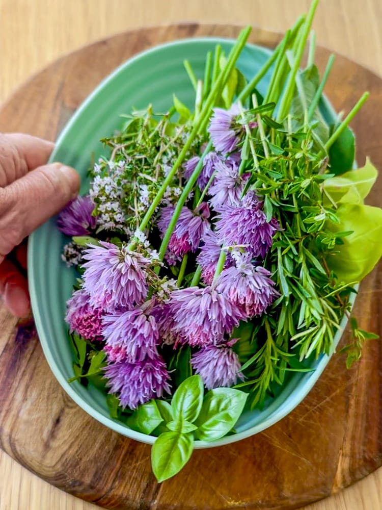 Meine beste selbstgemachte Kräuterbutter 1 Meine beste selbstgemachte Kräuterbutter - einfaches Rezept