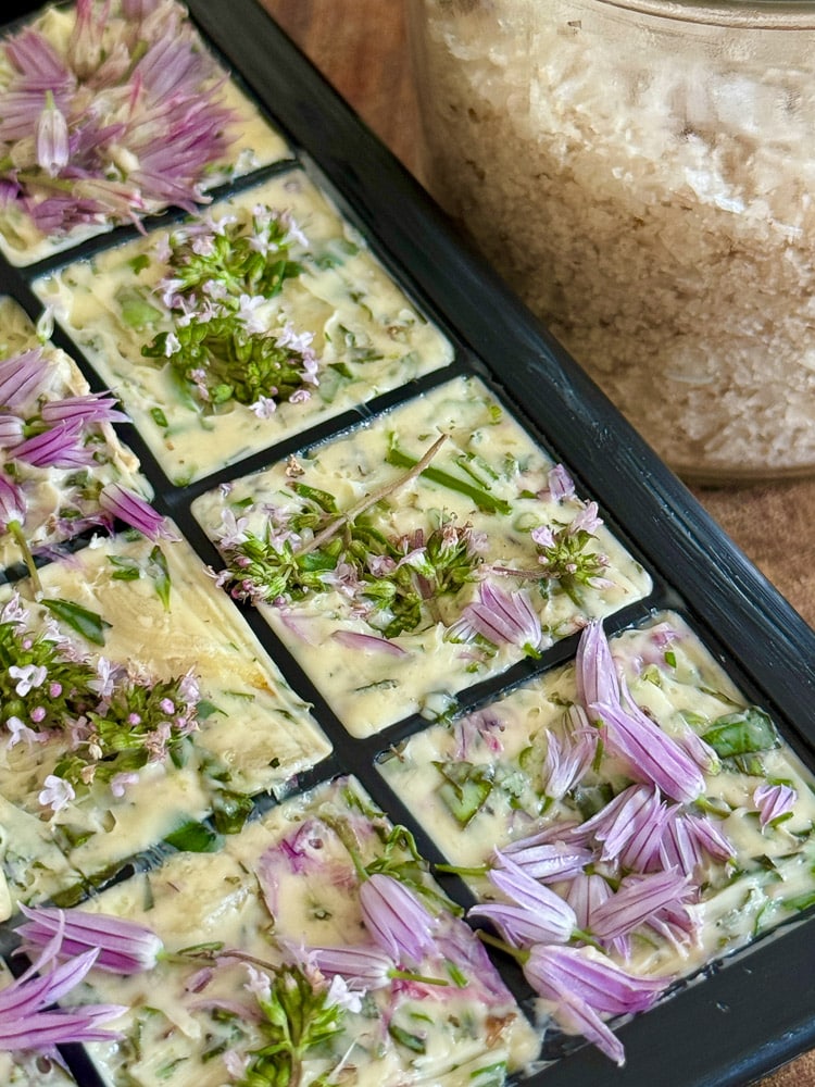 Meine beste selbstgemachte Kräuterbutter 3 Meine beste selbstgemachte Kräuterbutter - einfaches Rezept