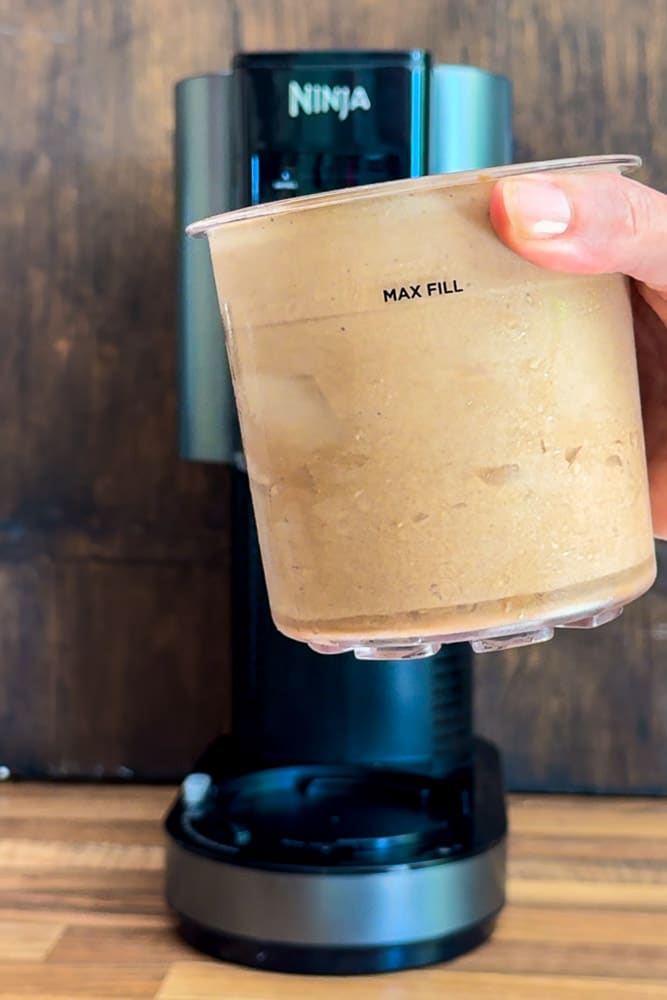 Cremiger Eiskaffee mit der Ninja Creami Eismaschine 10 cremiger Eiskaffee mit der Ninja Creami Eismaschine