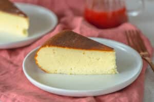 Käsekuchen aus dem Reiskocher - unglaublich cremig und locker 5 Käsekuchen aus dem Reiskocher - unglaublich cremig + locker
