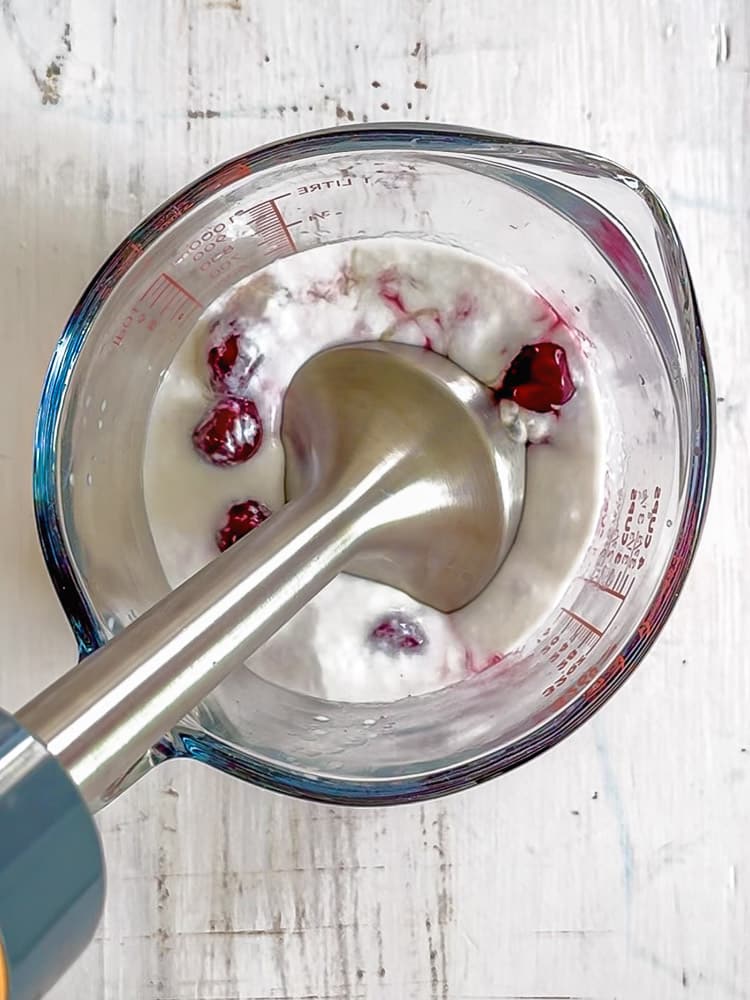 Cremiges veganes Kirsch-Kokos-Eis nur 3 Zutaten - Ninja Creami 3 kirsch kokos eis rezept ninja creami 8kochtrotzt-rezepte