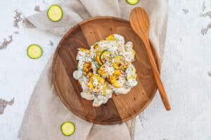 Gegrillte Zucchini mit Joghurtsoße - einfaches und schnelles Rezept 4 gegrillte Zucchini mit Joghurtsoße - einfaches Rezept