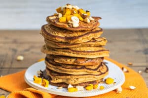 Vegane Kürbis-Pancakes - einfaches 4 Zutaten-Rezept (glutenfrei) 9 Kürbis-Pancakes, 4 Zutaten, Rezept, vegan und glutenfrei