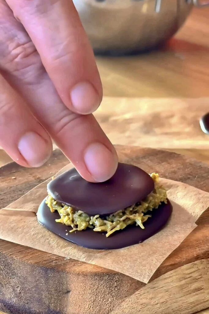 Dubai Schokoladen-Bäumchen – auch glutenfrei 7 Arbeitschritt Dubai Schokoladen-Bäumchen