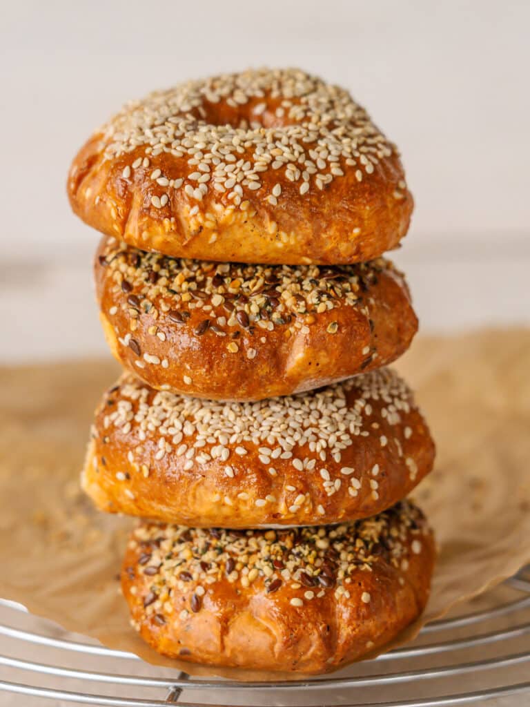 Schnelle Protein-Hafer-Bagels ohne Hefe, auch glutenfrei 1 Protein-Hafer-Bagels ohne Hefe - einfaches und schnelles Flexi-Rezept, auch glutenfrei
