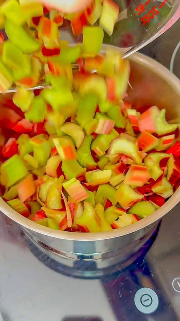 Erdbeer-Rhabarber-Marmelade – Flohmelade – Grundrezept 3 Flohmelade - Rezept Erdbeer-Rhabarber-Marmelade ohne Gelierzucker