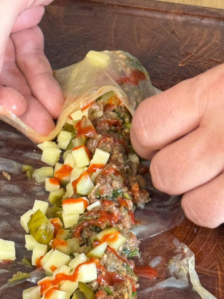 Knusprige Cheeseburger-Schnecken mit Reispapier – glutenfrei 7 Cheeseburger-Schnecken mit Reispapier - glutenfrei