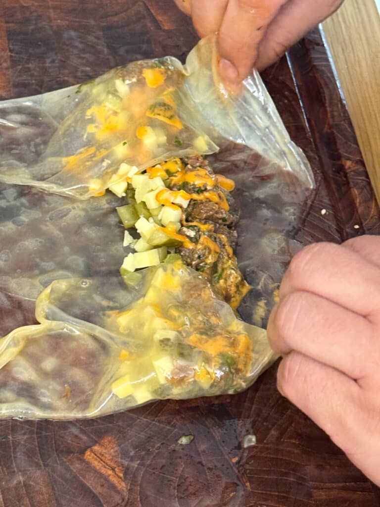 Knusprige Cheeseburger-Schnecken mit Reispapier – glutenfrei 9 Cheeseburger-Schnecken mit Reispapier - glutenfrei