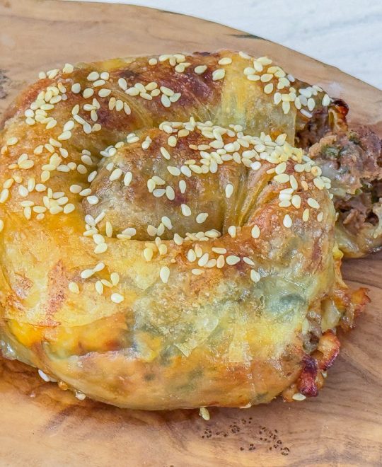 Cheeseburger-Schnecken mit Reispapier - glutenfrei